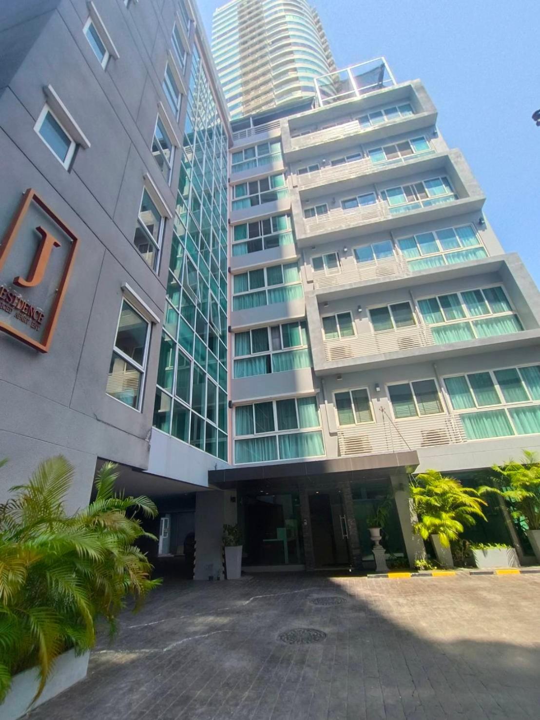 J Residence Thonglor 8 Bangkok Exteriér fotografie